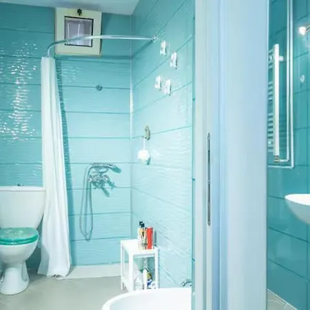 Authentic Interbelic In The Center בוקרשט