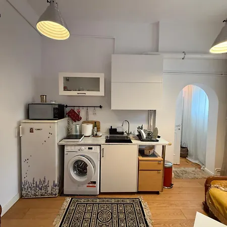 Authentic Interbelic In The Center * בוקרשט