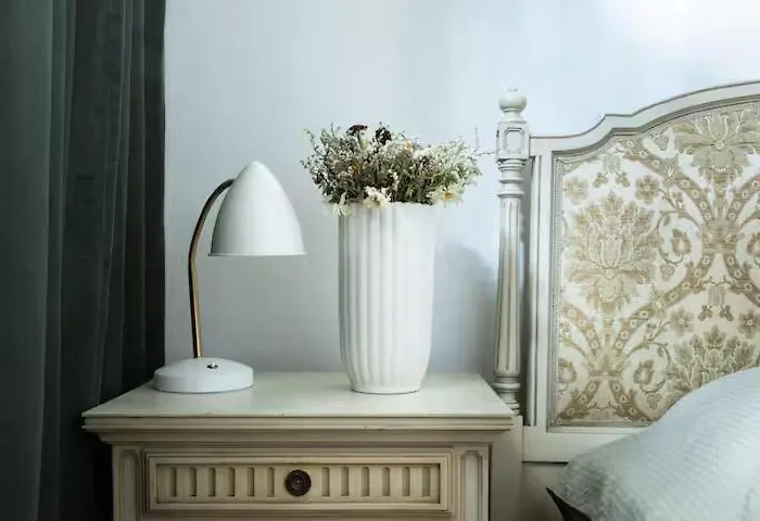 Authentic Interbelic In The Center *