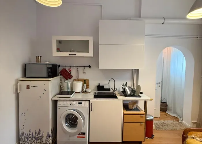 Authentic Interbelic In The Center * بوخارست